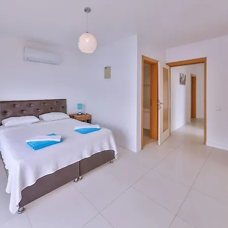 June With Spectacular Views, 50 Mt To The Sea * Kaş