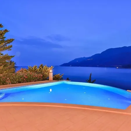 June With Spectacular Views, 50 Mt To The Sea Kas